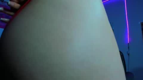 lily_stone04 online show from 12/02/25, 06:52