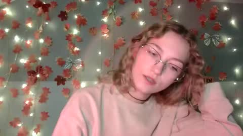 small lily online show from 10/14/25, 01:12