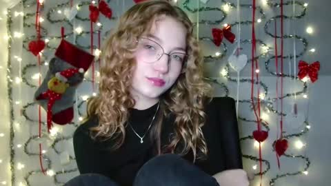 small lily online show from 11/27/25, 06:10