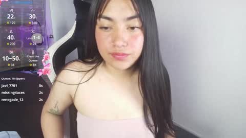 lily_waist online show from 10/27/25, 03:05