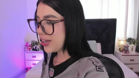 LilyWoodz online show from 06/02/26, 07:05