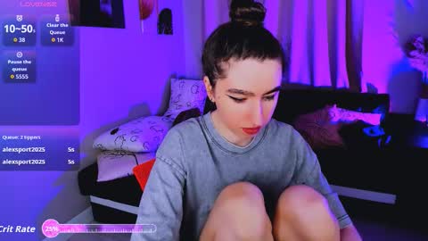 Snapshot of lily_xbaby chatting on 11/22/25, 08:24 LILY online show from 11/22/25, 08:24