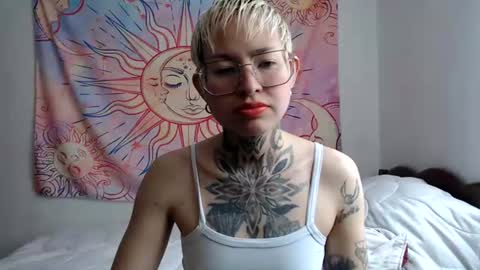Lily online show from 07/26/26, 07:43