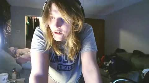 Snapshot of lilybvixen chatting on 04/26/26, 12:52 lilybvixen online show from 04/26/26, 12:52