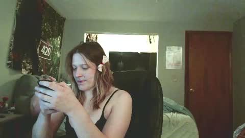 Snapshot of lilybvixen chatting on 07/08/26, 02:05 lilybvixen online show from 07/08/26, 02:05