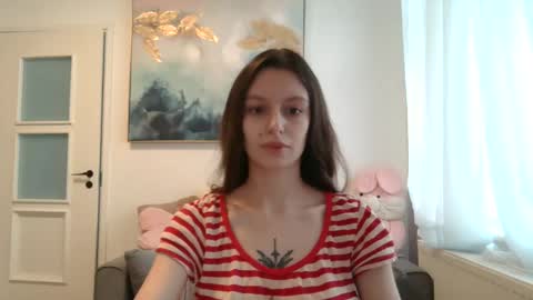 lilycandy_ online show from 02/26/26, 12:15