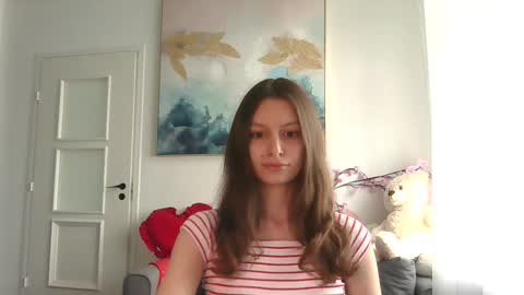 lilycandy_ online show from 06/11/26, 09:18