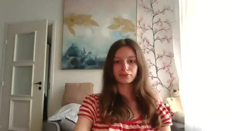 lilycandy_ online show from 06/15/26, 11:01