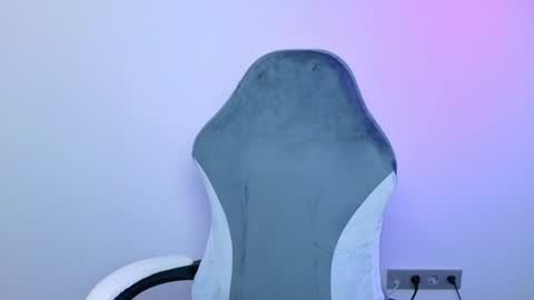 lilydavisss online show from 06/11/26, 03:37
