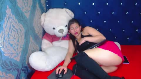 Lily online show from 02/17/25, 09:41