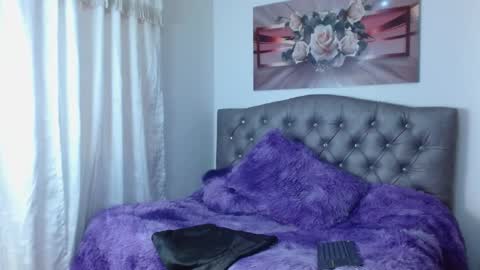 lilyfox23 online show from 03/03/25, 09:48