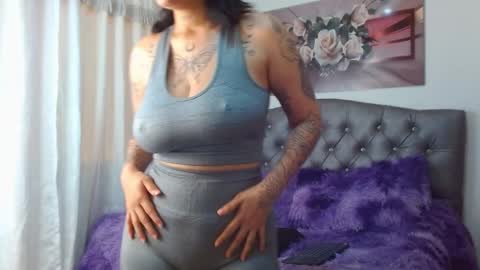 lilyfox23 online show from 03/08/25, 04:06
