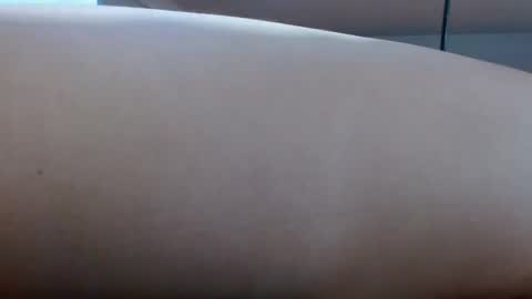 lilyjamesx online show from 12/31/24, 10:56