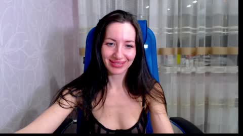 Lily online show from 02/15/25, 10:42