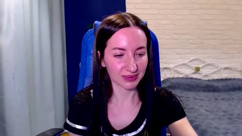 Lily online show from 03/20/26, 09:36