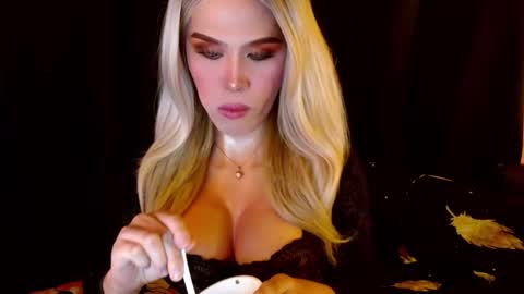 Snapshot of lilymonstercock chatting on 12/13/24, 07:53 IM YOUR TRUE GODESS Lilymonstercock online show from 12/13/24, 07:53