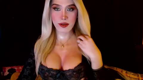 Snapshot of lilymonstercock chatting on 12/14/24, 06:30 IM YOUR TRUE GODESS Lilymonstercock online show from 12/14/24, 06:30