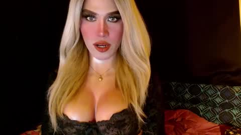 Snapshot of lilymonstercock chatting on 12/26/24, 03:27 IM YOUR TRUE GODESS Lilymonstercock online show from 12/26/24, 03:27