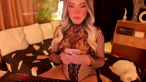 Snapshot of lilymonstercock chatting on 06/06/26, 02:49 IM YOUR TRUE GODESS Lilymonstercock online show from 06/06/26, 02:49