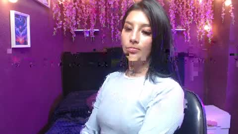 Snapshot of lilymoon_018 chatting on 04/07/26, 02:39 lilymoon_018 online show from 04/07/26, 02:39