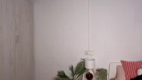 LillyPanda online show from 11/13/25, 08:08