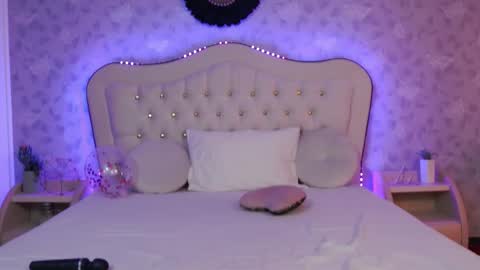      online show from 02/10/25, 07:36