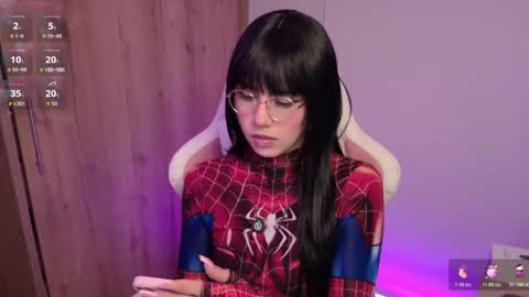 Snapshot of lilyrouse_ chatting on 01/10/26, 04:14 lily help me to collect more cosplay online show from 01/10/26, 04:14
