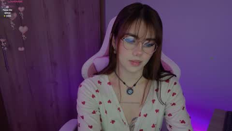 Snapshot of lilyrouse_ chatting on 02/08/26, 04:38 lily help me to collect more cosplay online show from 02/08/26, 04:38