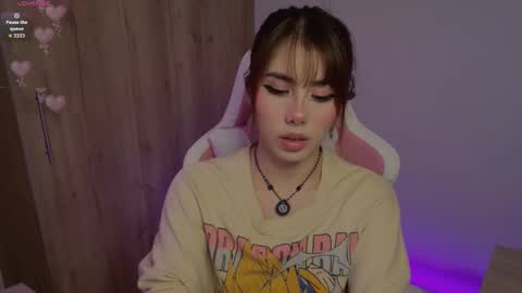 Snapshot of lilyrouse_ chatting on 02/11/26, 04:17 lily help me to collect more cosplay online show from 02/11/26, 04:17
