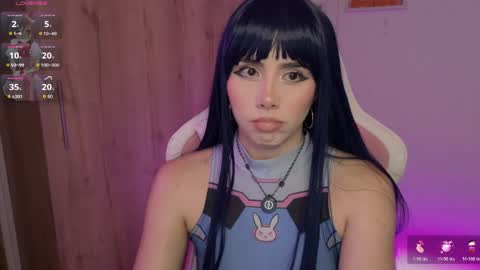 Snapshot of lilyrouse_ chatting on 05/09/26, 04:06 lily help me to collect more cosplay online show from 05/09/26, 04:06