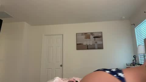 lilysummers21208 online show from 07/04/26, 11:22