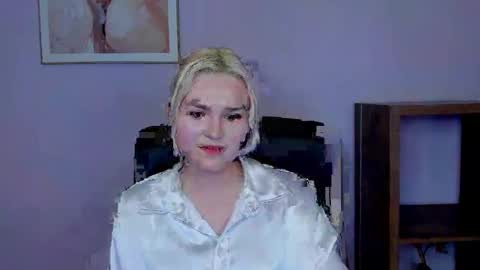 Lily online show from 02/12/26, 03:18