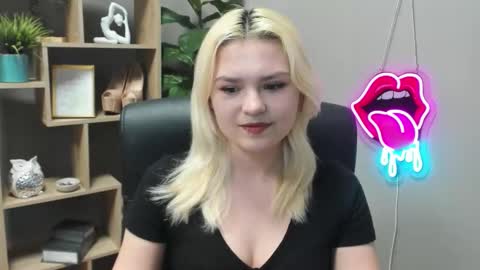 Lily online show from 03/07/26, 07:38