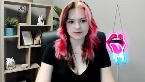 Lily online show from 06/09/26, 06:58