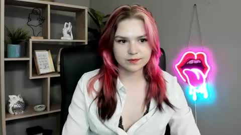 Lily online show from 06/14/26, 01:46