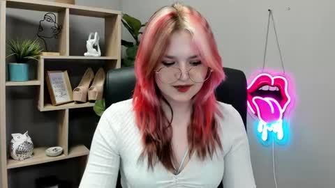 Lily online show from 06/16/26, 06:38