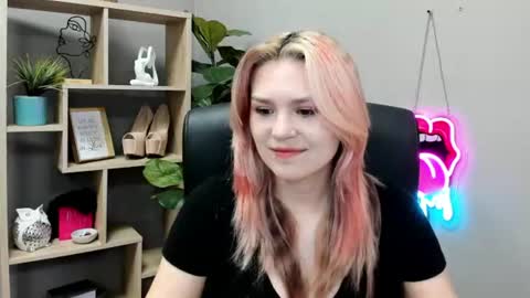 Lily online show from 07/02/26, 06:41