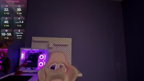 lilyth_7 online show from 09/28/25, 10:26