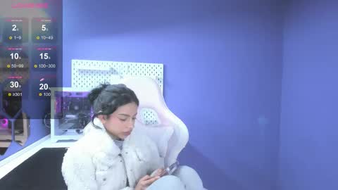 lilyth_7 online show from 10/16/25, 01:39