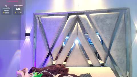 lilyth_7 online show from 10/29/25, 03:53