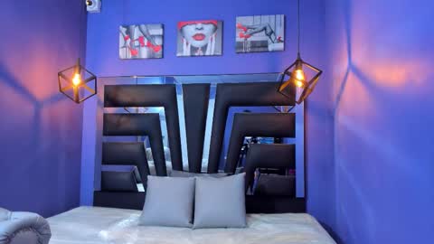 Snapshot of lilyth_adam chatting on 11/26/25, 01:06 Lilythadam online show from 11/26/25, 01:06