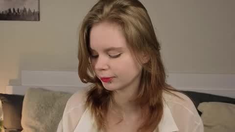 Julie online show from 05/07/26, 07:30