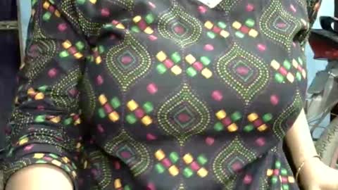 limaakter246618 online show from 09/14/25, 08:52