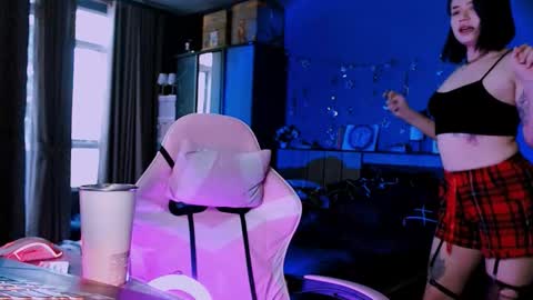 Snapshot of lina2d_tyan chatting on 10/02/25, 08:21 Lina2D tyan online show from 10/02/25, 08:21