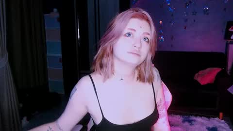 Snapshot of lina2d_tyan chatting on 11/02/25, 12:40 Lina2D tyan online show from 11/02/25, 12:40