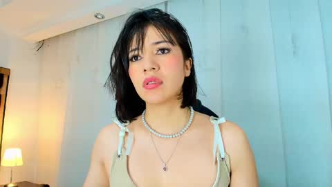  Lina Bedoya  online show from 06/04/26, 11:38