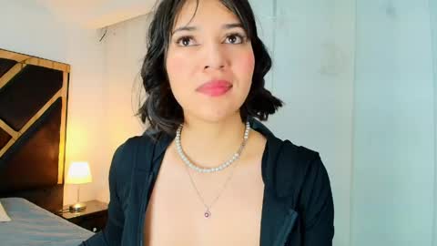  Lina Bedoya  online show from 06/09/26, 11:44