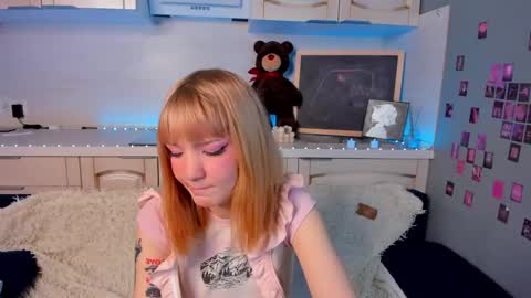 Lina blueeyed    GMT3 1100-1700 Mon Wed Thu Sat Sun online show from 02/05/25, 11:12