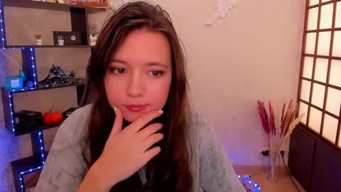 Lina online show from 12/05/24, 05:15