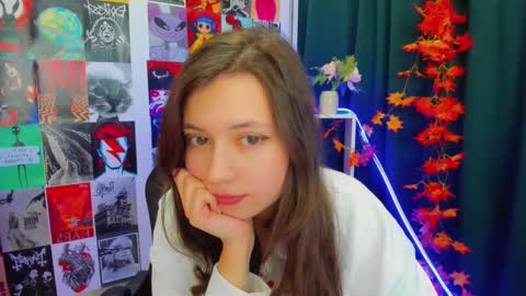 Lina online show from 12/18/24, 05:48